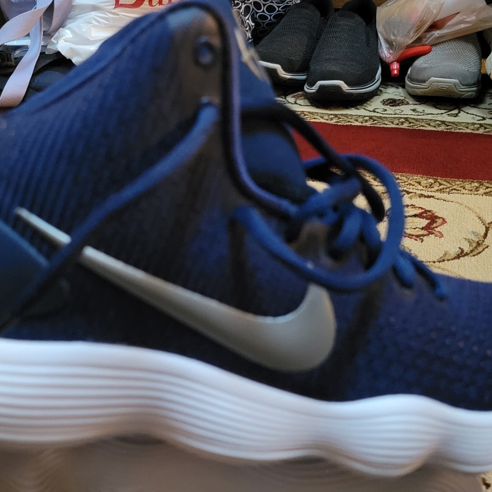 Nike Women's Hyperdunk 2017 TB Basketball shoe Navy/Gray